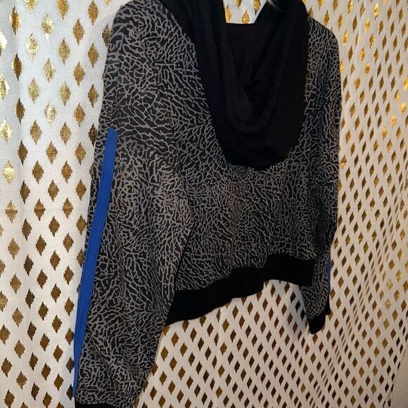 NBA Golden State Warriors cropped hoodie sweater size XL - Picture 5 of 5